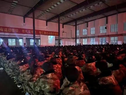 kok官网首页组织全校师生观看红色缉毒电影《扫毒3：人在天涯》